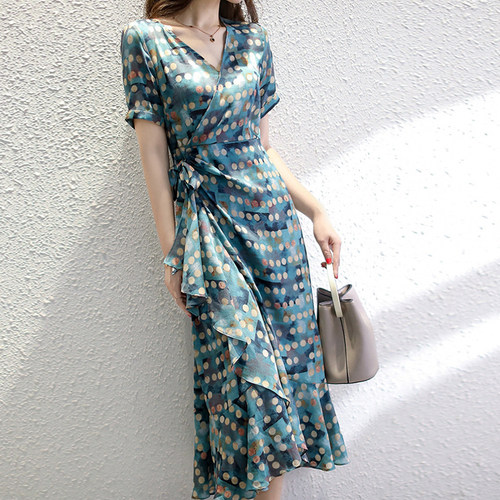 胖mm法式复古显瘦雪纺度假连衣裙