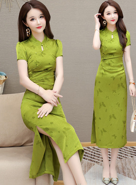 新中式国风绿色缎面碎花改良旗袍连衣裙温柔气质收腰修身包臀裙夏