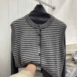 欧洲站条纹圆领针织开衫马甲背心女25冬季叠穿长袖打底衫两件套