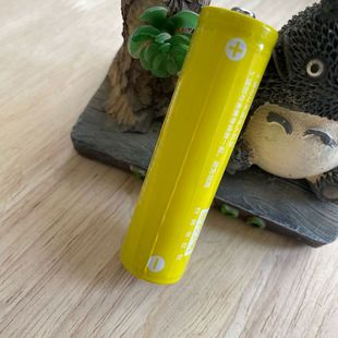 18650锂电池 平头尖头大电流充电3.7V手电筒动力手电筒激光锂电池