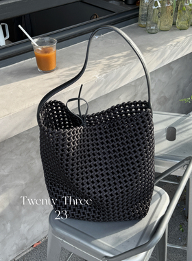 Twenty Three夏日镂空编织包慵懒大容量水桶包单肩通勤子母腋下包