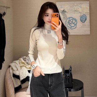 南油高端女装 明星同款名媛小香风LOGO刺绣半高领薄款针织衫上衣