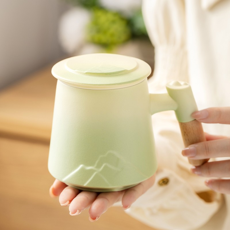 渐层色陶瓷泡茶马克杯带盖子过滤水杯大容量办公室茶水分离杯子定