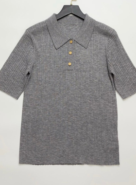 灰色短袖翻领针织上衣