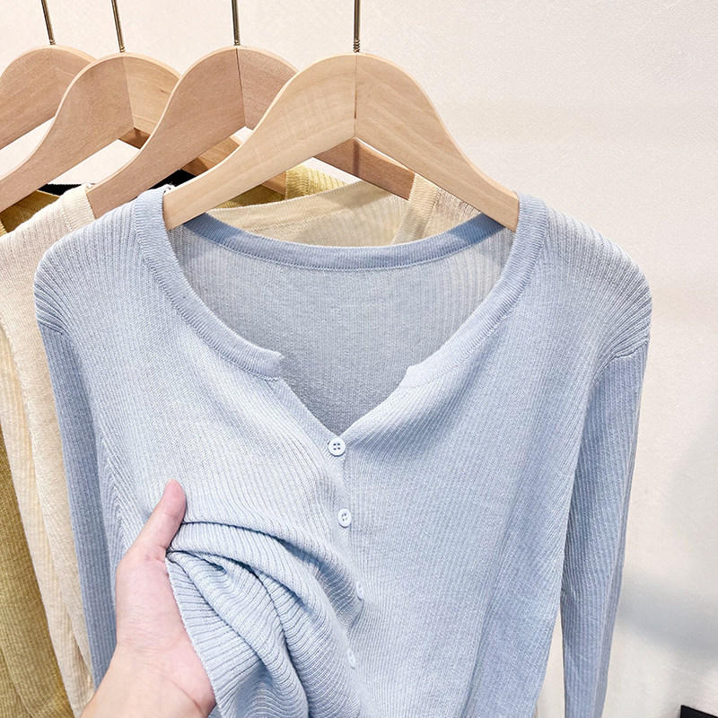 2026新款针织开衫薄款外套女蓝色高级感毛衣外搭披肩配裙子上衣秋