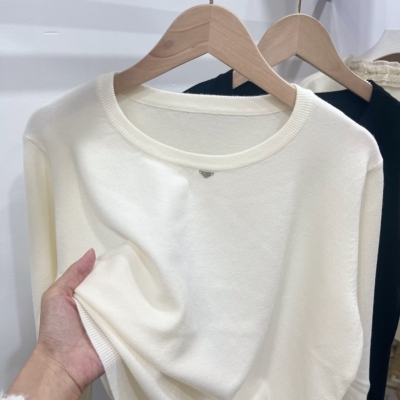 春季打底衫女款2026新款大衣内搭可外穿洋气薄款毛衣圆领长袖上衣