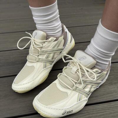 代购Asics HYPERSYNC亚瑟士男女款薄底舒适回弹防滑运动休闲鞋