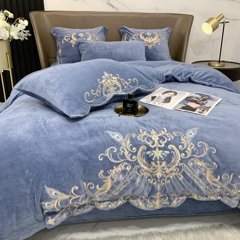 冬季保暖花卉刺绣牛奶绒四件套