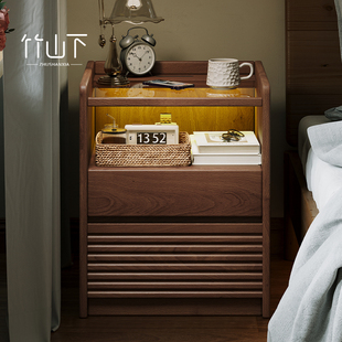 实木床头柜带灯充电插座家用卧室现代简约风多功能抽屉式储物柜子