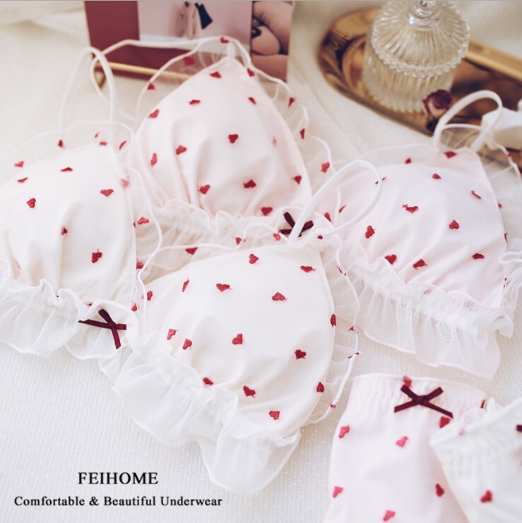 刺绣爱心女生三角杯睡眠文胸套装