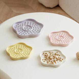 陶瓷防噎缓食舔食盘慢食碗盘猫碗猫咪饭碗餐盘狗碗粮食盘宠物用品