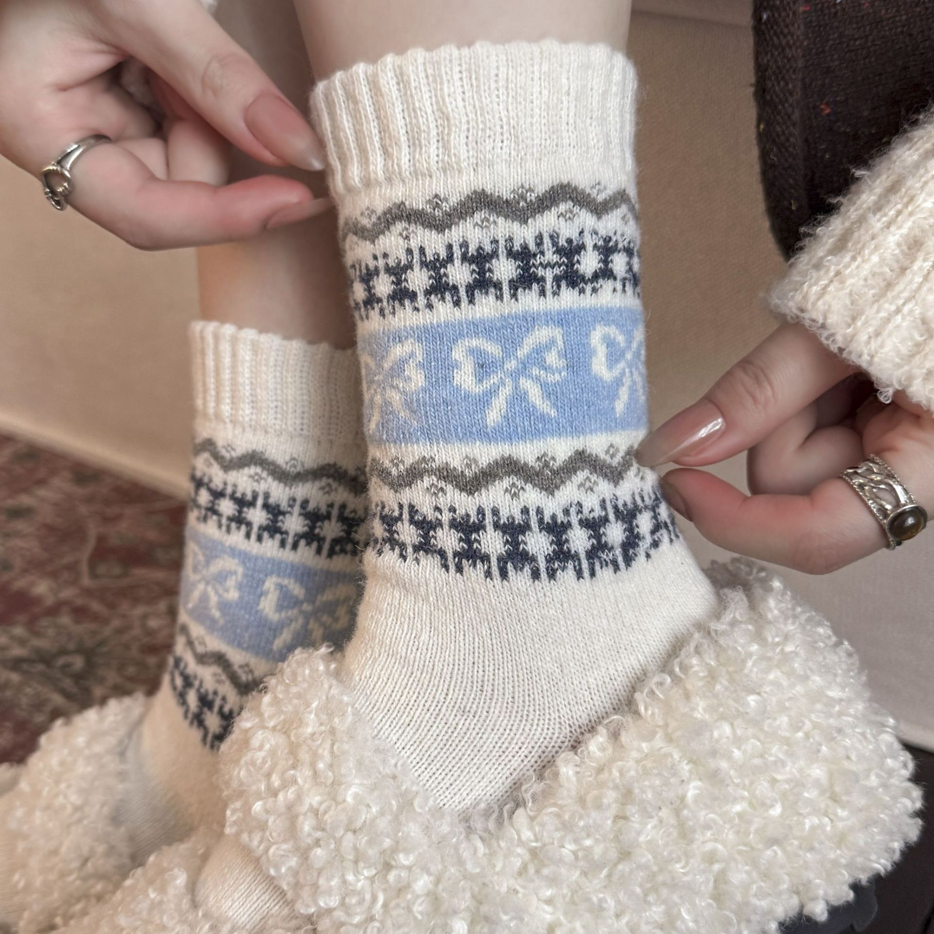 羊毛费尔岛袜子女秋冬季加绒加厚