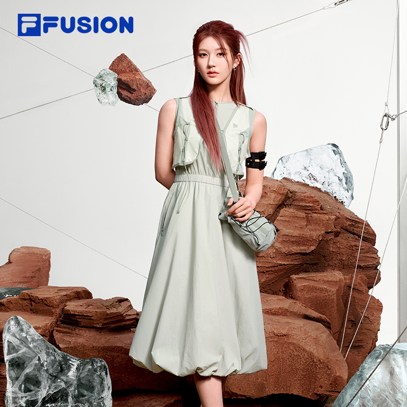 FILAFUSION潮牌女子连衣裙