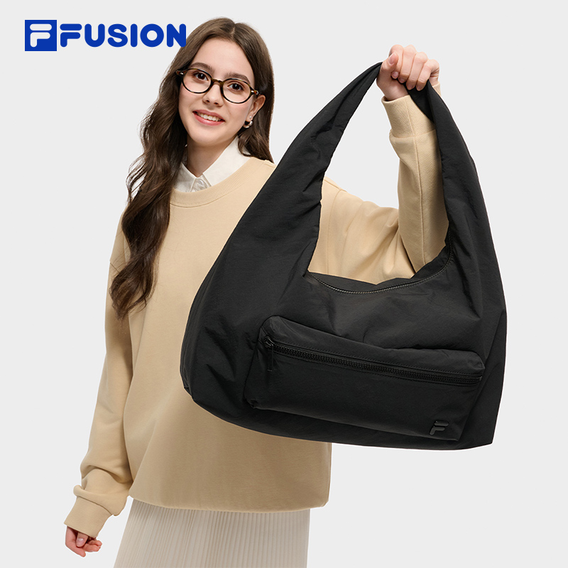 杨幂同款FILA FUSION斐乐情侣提包2025秋季新款休闲手提大包黑色
