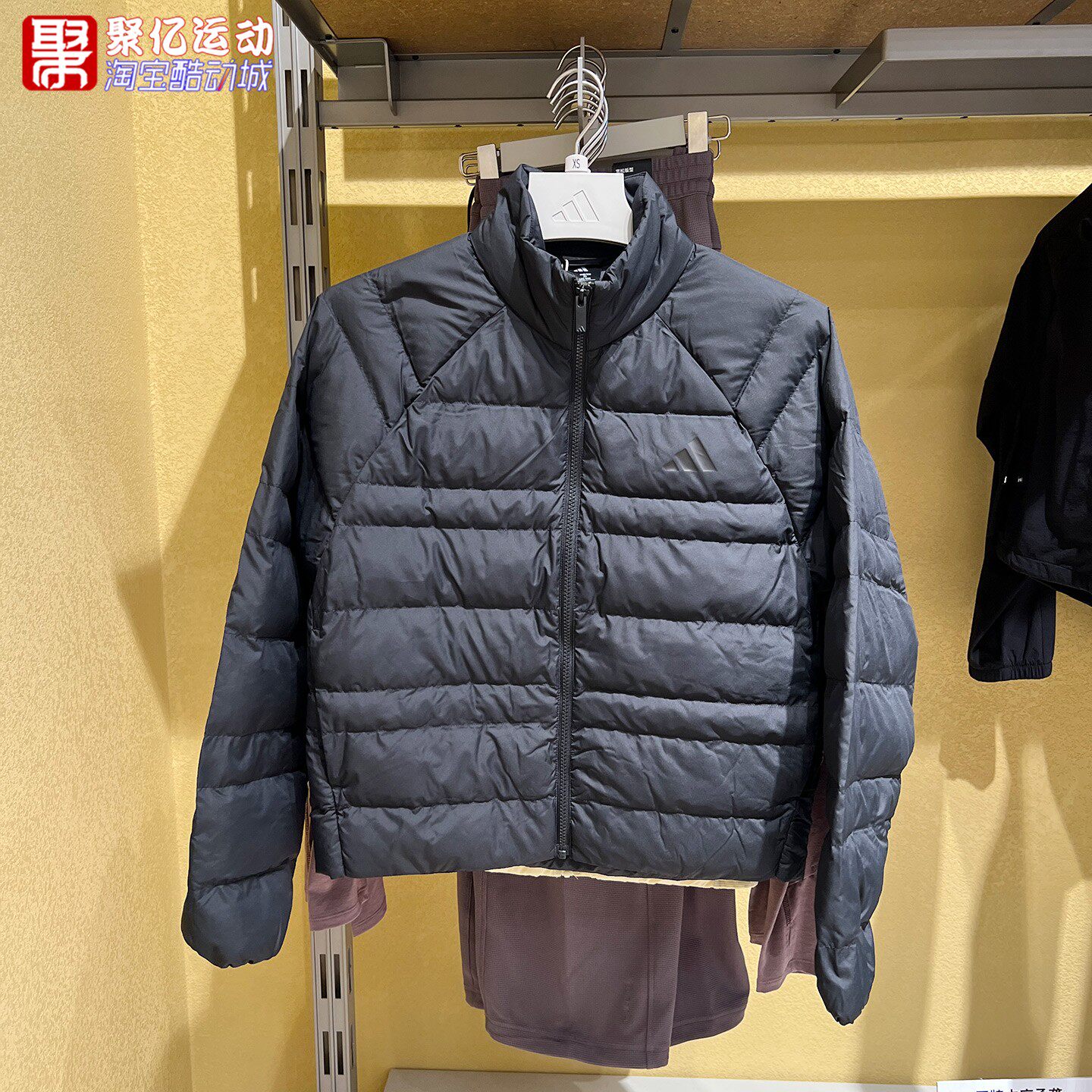 阿迪达斯女装2026冬新款黑色运动休闲立领防风保暖棉服外套KF2715