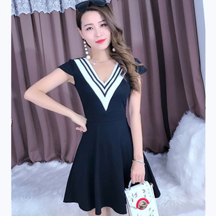 yy抖音直播衣服装 女主播时尚学生夜店甜美显瘦减龄收腰A字连衣裙
