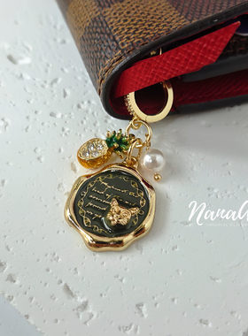 精致重工！日本进口复古手作猫咪珍珠拉链扣轻奢高端保色挂件吊坠