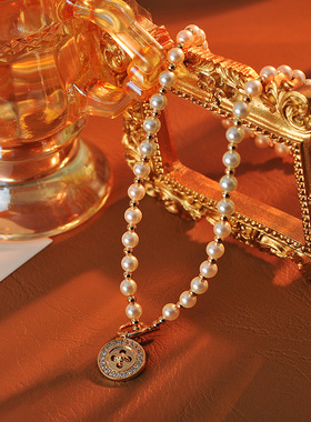 2025年韩版纽扣珍珠项链高级感小众毛衣链轻奢锁骨链批发一件代发