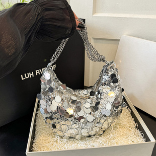 今年流行小众设计亮片包包2024新款 女包夏天百搭链条斜挎包水桶包