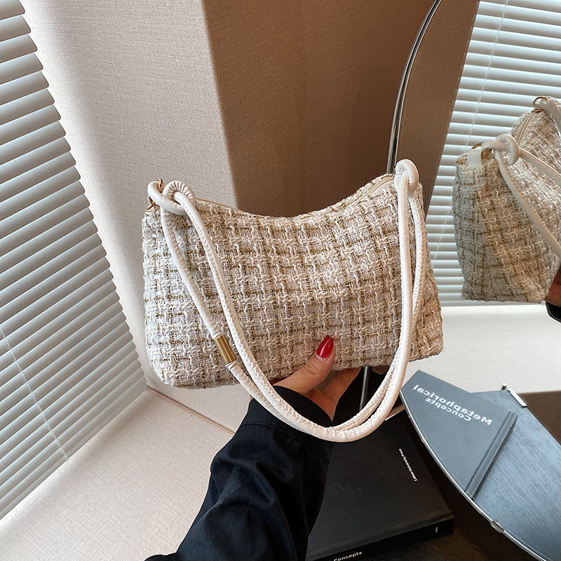 新款小众设计呢子手提2024ins潮