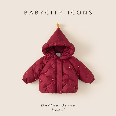 贝贝城爱心绣花连帽棉服