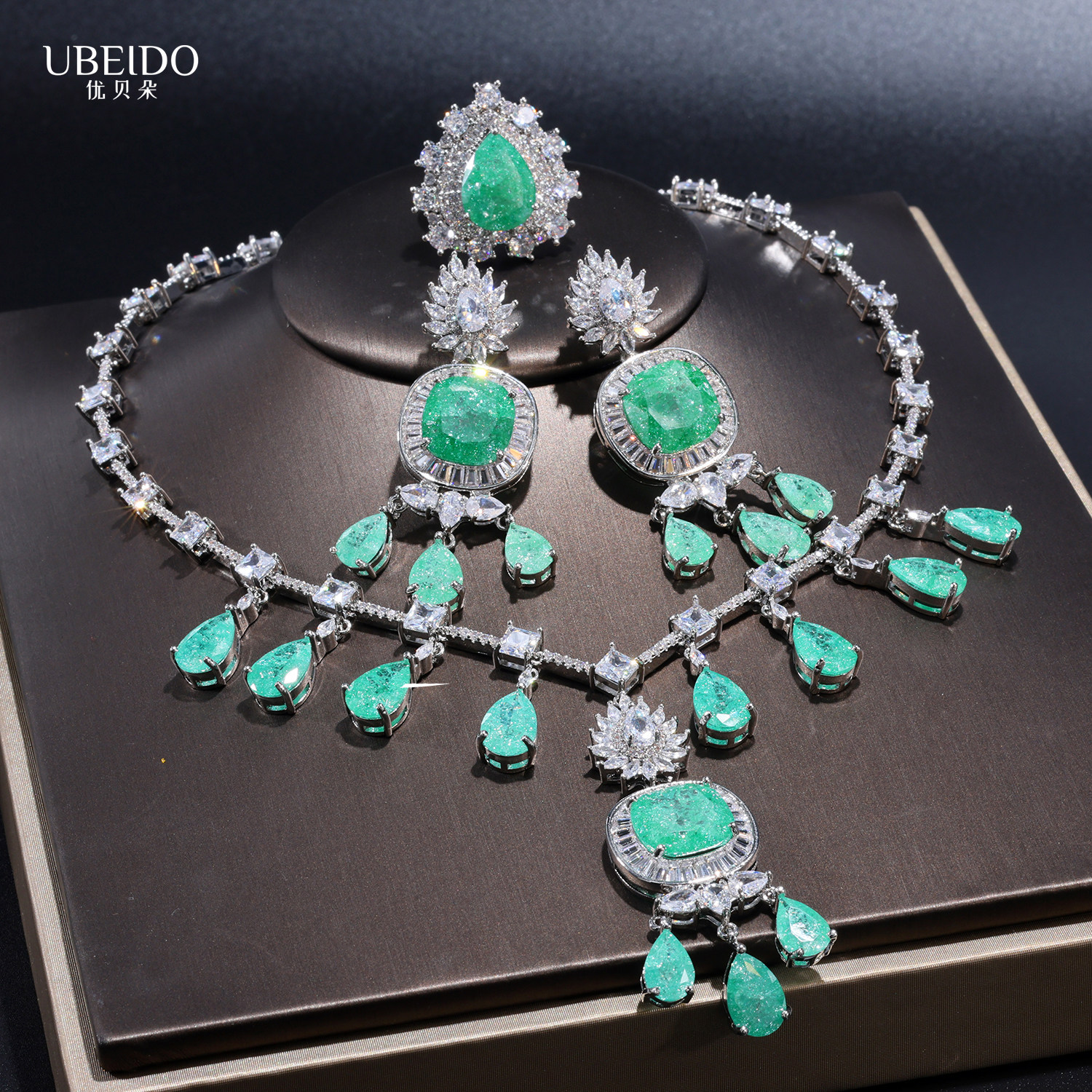 UBEIDO新娘饰品套装绿色锆石项链耳环戒指三件套婚宴装饰奢华珠宝