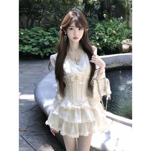 温柔富家千金感穿搭v领长袖连衣裙蕾丝拼接气质收腰a字短裙2025秋