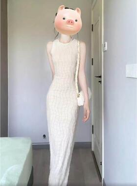 法式设计感小众无袖背心连衣裙温柔气质超好看收腰修身包臀裙夏季