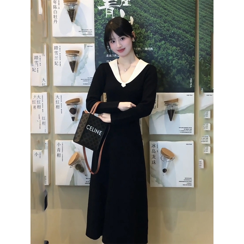 法式赫本风黑色长袖针织连衣裙