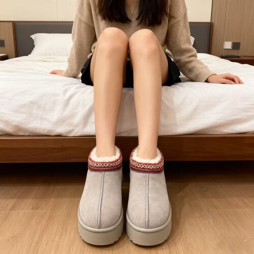 民族风雪地靴女厚底2025新款冬季