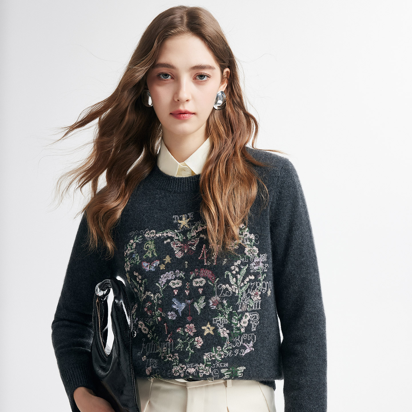 帕罗长袖印花圆领田园风羊绒衫