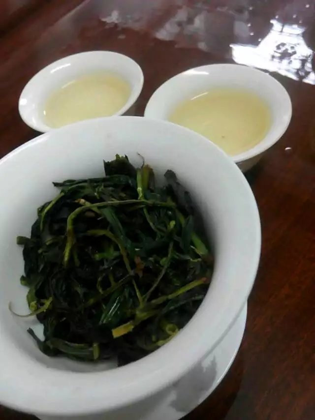 青茶 新茶抽湿茶乌龙茶潮州凤凰单枞冰茶抽湿茶凤凰鸭屎香单丛茶