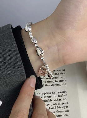 饰尚e族甜酷相思豆手链女个性复古时尚挂锁字手环ins手饰潮