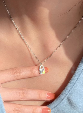 饰尚e族小众设计感挂锁吊坠项链女简约时尚气质锁骨链ins百