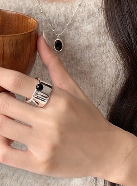 饰尚e族黑色圆珠戒指女2024新款爆款宽边几何镂空时尚活口戒子女