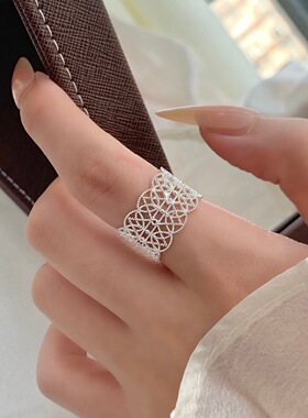 蕾丝花边戒指女甜美精致镂空花纹开口指环ins风小众设计感食指戒