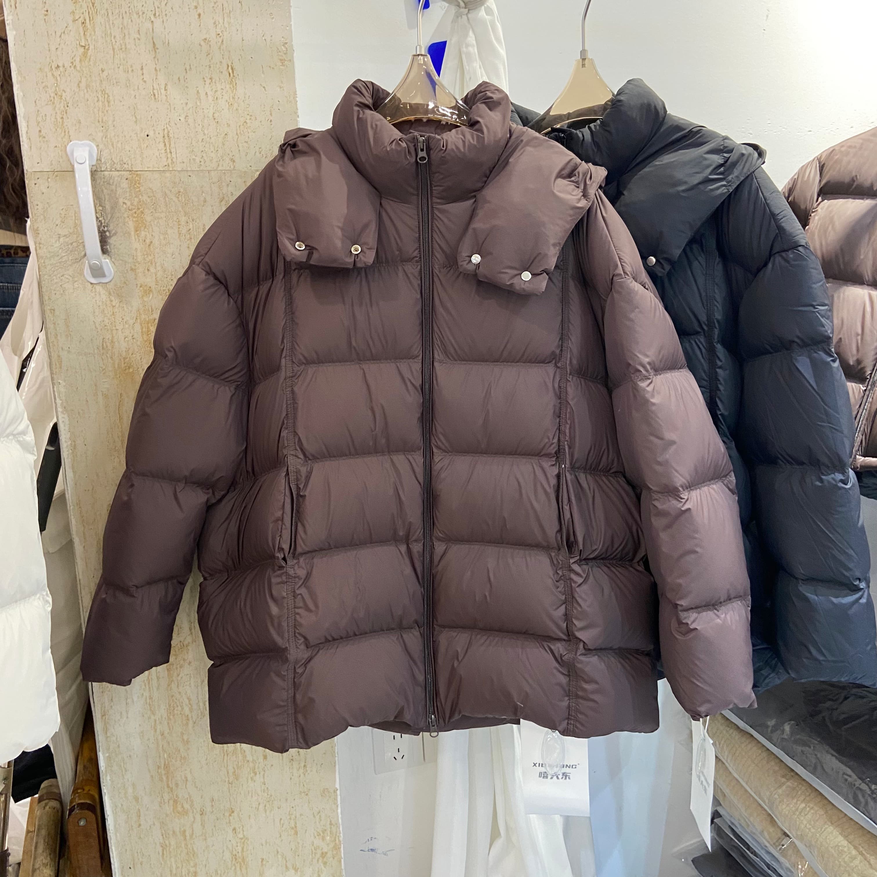 90绒连帽中长款泡芙排骨羽绒服女