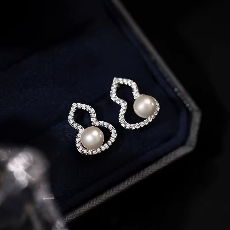 925银葫芦珍珠耳钉轻奢小众2024新爆款耳环女高级感耳饰,饰品/流行首饰/时尚饰品新,耳环,淘宝优惠券,粉丝福利购,淘宝优惠卷