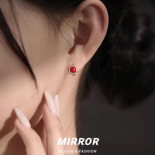 925纯银朱砂方块耳扣女耳钉耳环耳饰时尚小众设计配饰爆款