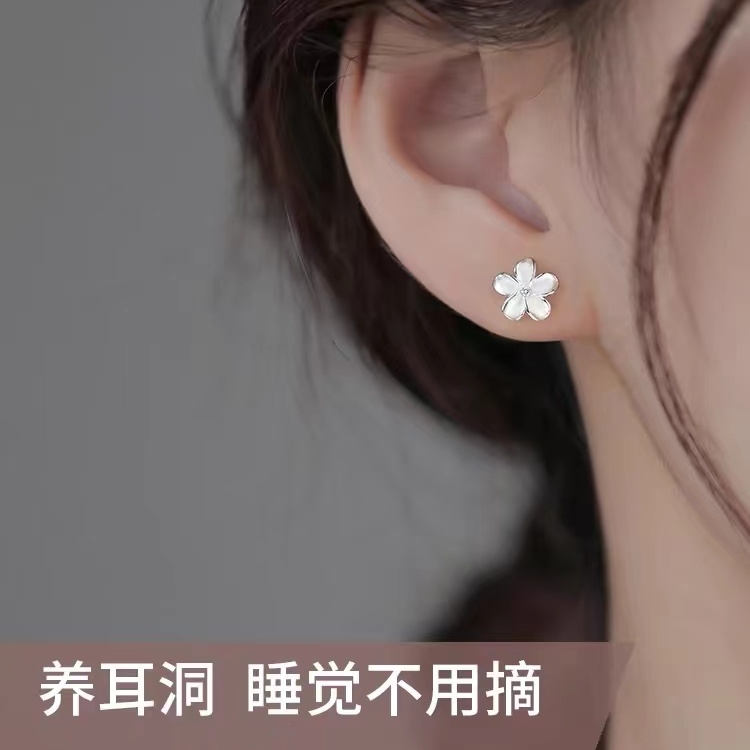 925银锆石女栀子花耳钉