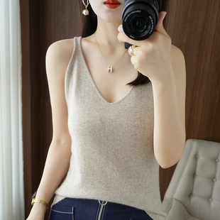 春秋新款羊毛吊带背心女秋冬内搭媳妇白色针织性感V领短裤打底衫