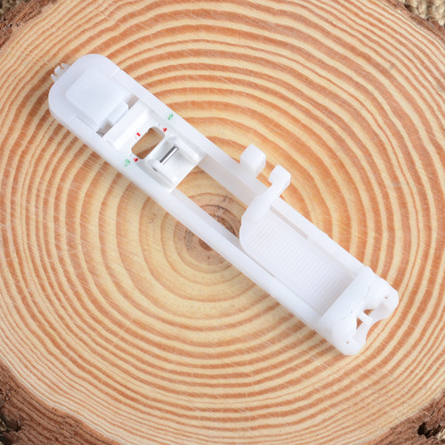 重机蝴蝶家用多功能缝纫机锁扣眼压脚一步锁眼压脚专用配件HD6805