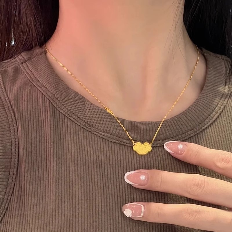 祥云如意锁项链女款2025年新款18k金平安锁长命锁黄金色锁骨链子