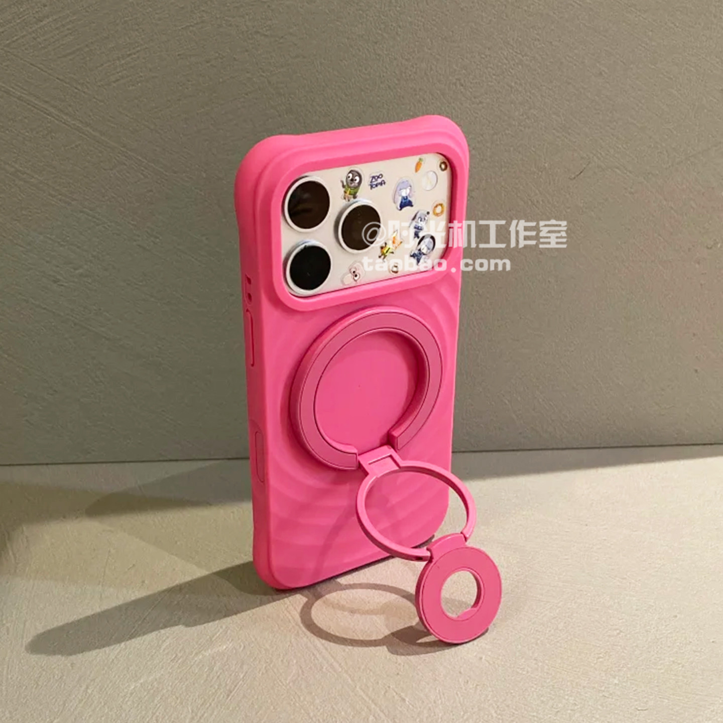适用iPhone17pro三折叠磁吸支架