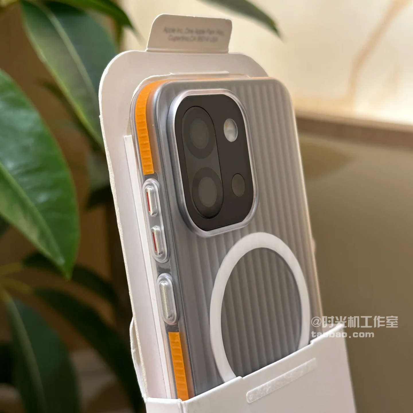 冰雾白防滑条边瓦楞磁吸壳适用OPPOReno14手机壳14Pro半透明Findx8s+不粘指纹X8Ultra高级感PC硬壳13男女防摔