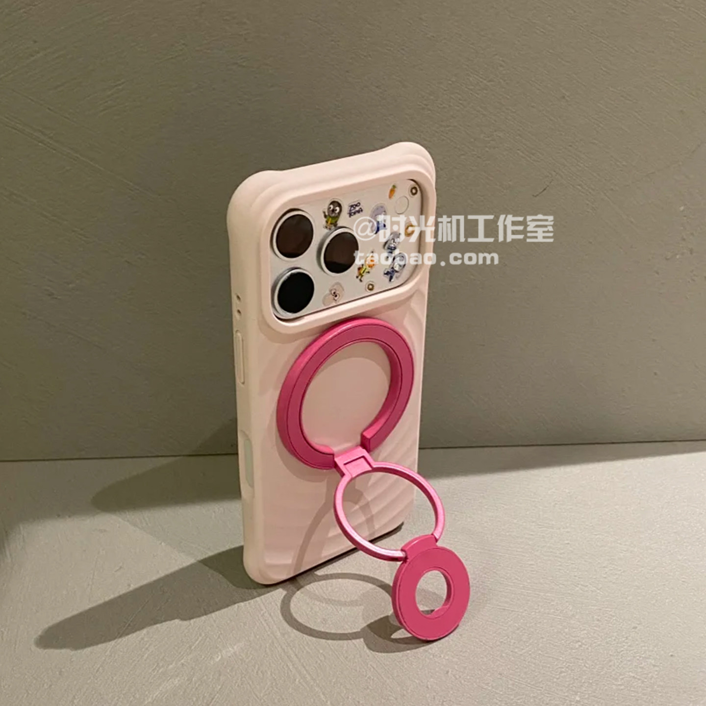 适用iPhone17三折叠磁吸支架液态