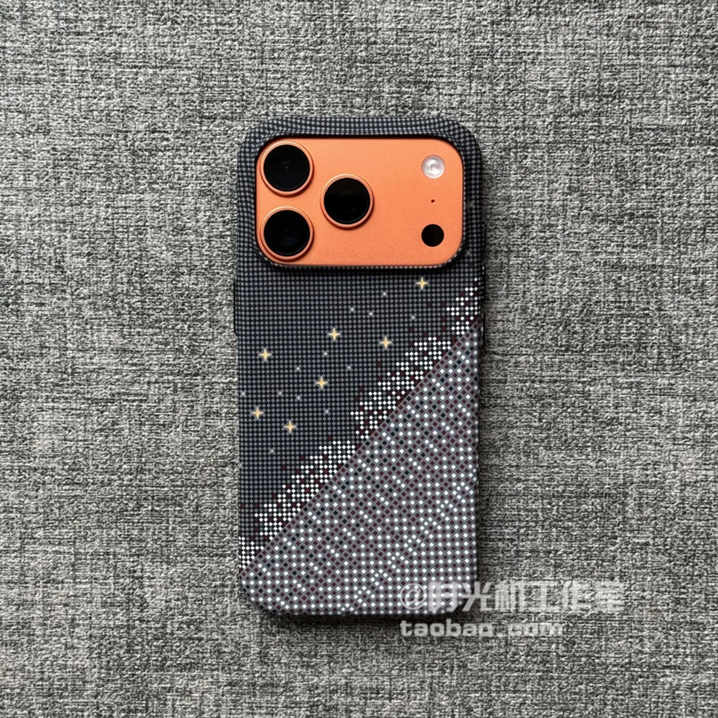 适用iPhone苹果17pro内置磁吸壳
