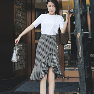 不规则格子鱼尾半身裙春夏2022新款 中长高腰A字显瘦荷叶边包臀裙