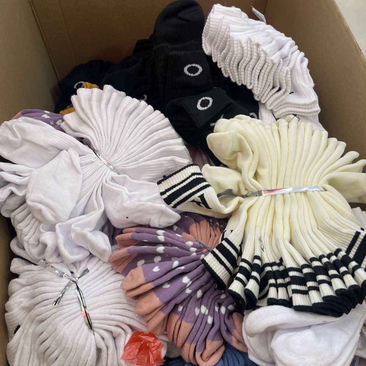 20双特价瑕疵袜外贸单清仓促销随机长筒中筒棉袜男袜便宜女袜四季