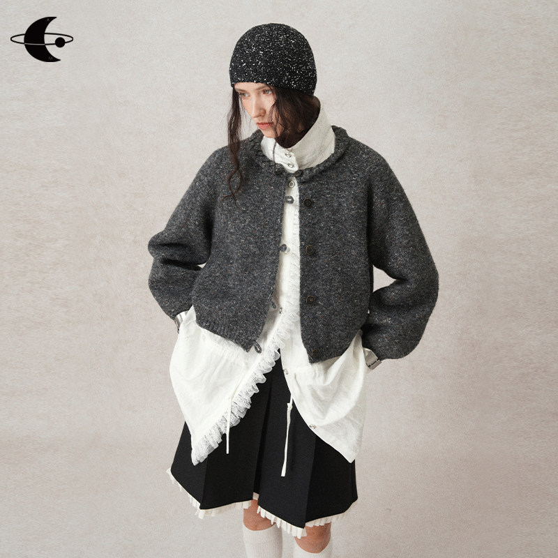 创世纪元【砾石黑沙】手工编织麻花圆领针织开衫短款灰色毛衣外套